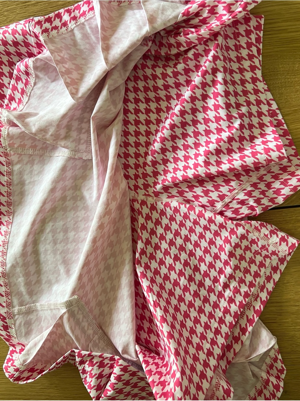 Pink Houndstooth Pleated Mini Skirt w/ Pocket Trim - Golf Skort - Athletic skirt - Picture 6 of 6